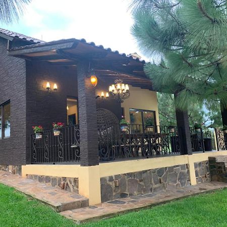 Cabana No.6 Puerta Del Bosque Mazamitla. Экстерьер фото