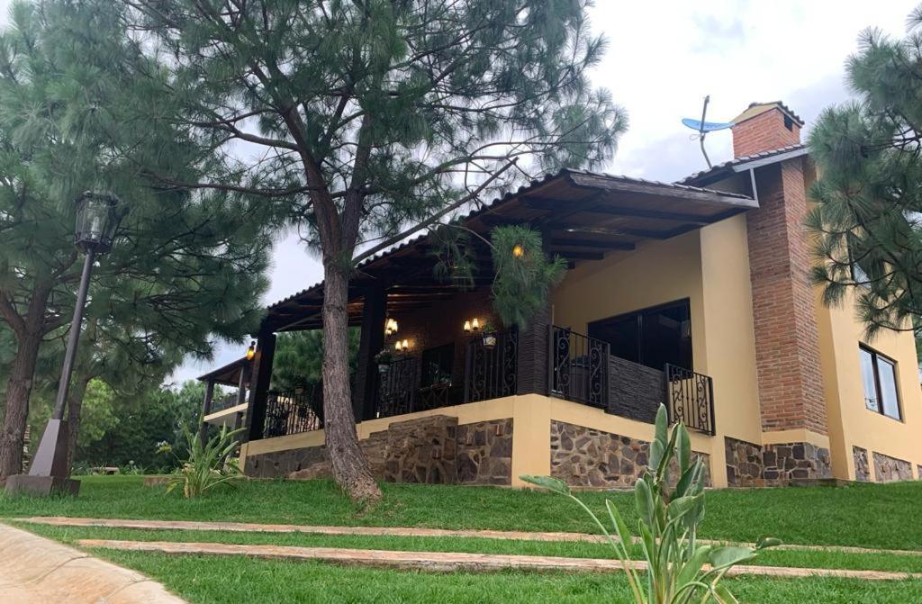 Cabana No.6 Puerta Del Bosque Mazamitla. Экстерьер фото