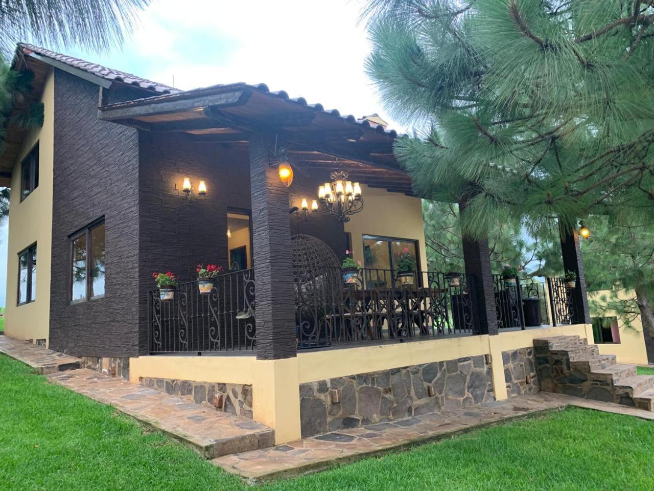 Cabana No.6 Puerta Del Bosque Mazamitla. Экстерьер фото
